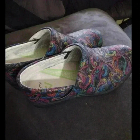 Align Nurse Mates Indya Nursing Clogs Size 7 1/2w - Picture 4 of 8